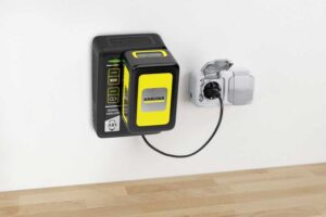 KARCHER Aku set baterija i punjac 1850 2