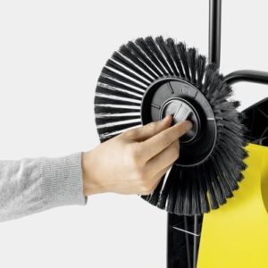 KARCHER Stroj za metenje S 4 4