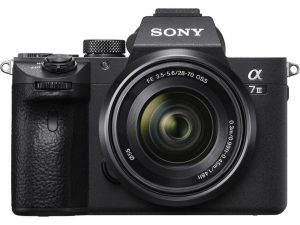 SONY Alpha a7 III + objektiviwith 28-70mm Lens